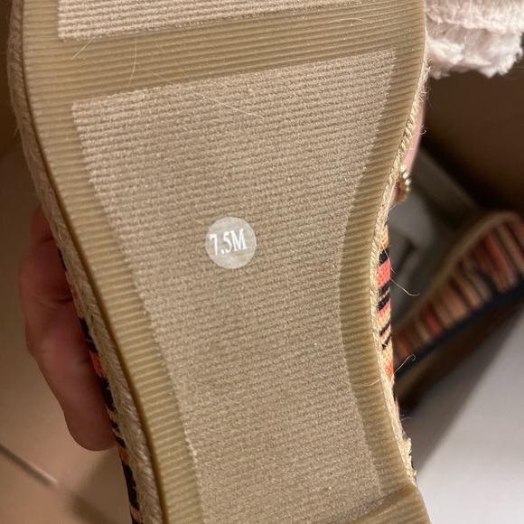 Giani Bernini flats - Picture 2 of 2